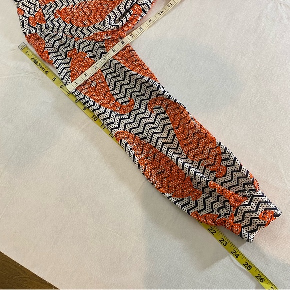 Tory Burch Thurman 100% Silk Dress with wrap belt - Picture 15 of 16